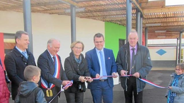 vouille les marais - Arnaud Charpentier inaugure de nouvelles classes